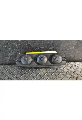 FREIGHTLINER Cascadia 113 Temperature Control