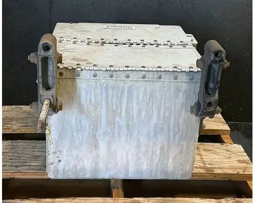 FREIGHTLINER Cascadia 113 Tool Box