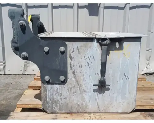 FREIGHTLINER Cascadia 113 Tool Box