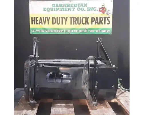 FREIGHTLINER Cascadia 116 Day Cab Battery Boxes