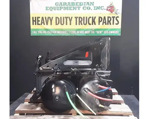 FREIGHTLINER Cascadia 116 Day Cab Battery Boxes