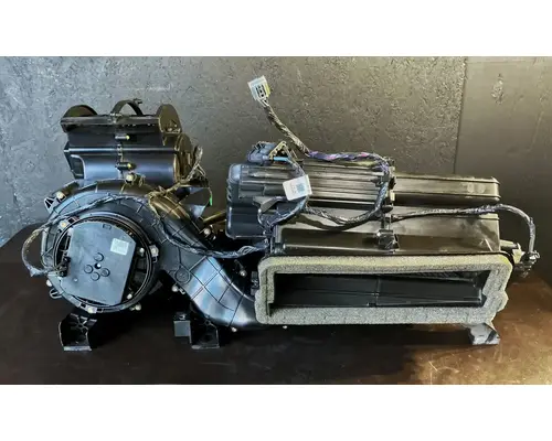 FREIGHTLINER Cascadia 116 Day Cab Blower Motor (HVAC)