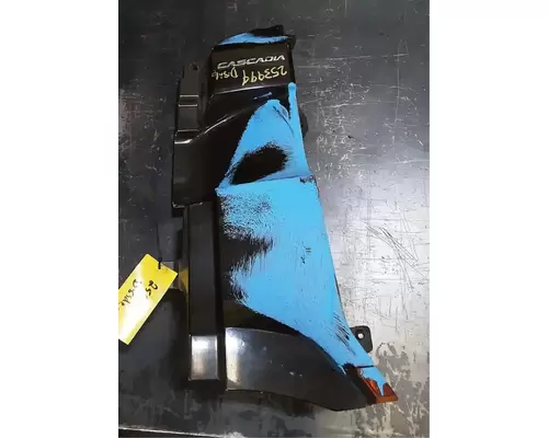 FREIGHTLINER Cascadia 116 Day Cab Cowl