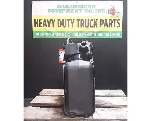 FREIGHTLINER Cascadia 116 Day Cab DEF Tank