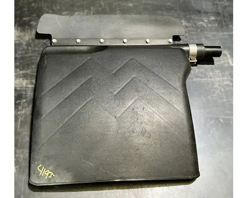 FREIGHTLINER Cascadia 116 Day Cab Fender