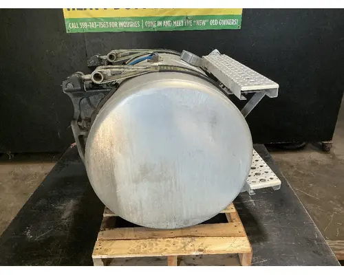 FREIGHTLINER Cascadia 116 Day Cab Fuel Tank