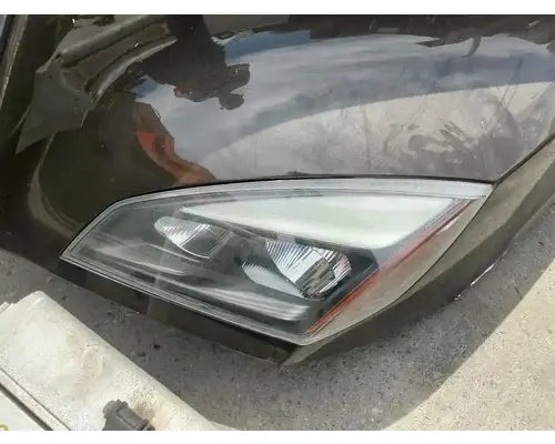 FREIGHTLINER Cascadia 116 Day Cab Headlamp Assembly