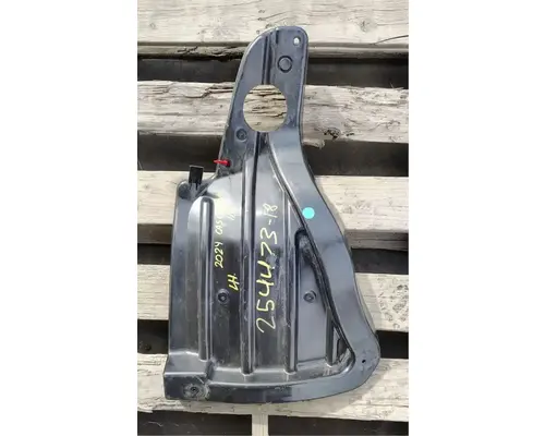 FREIGHTLINER Cascadia 116 Day Cab Inner Fender