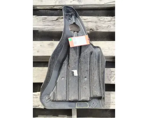 FREIGHTLINER Cascadia 116 Day Cab Inner Fender