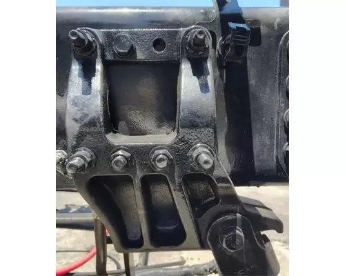 FREIGHTLINER Cascadia 116 Day Cab Spring Hanger