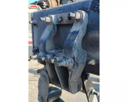 FREIGHTLINER Cascadia 116 Day Cab Spring Hanger