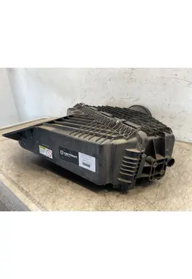 FREIGHTLINER Cascadia 116 Air Cleaner