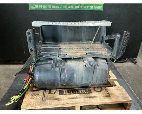FREIGHTLINER Cascadia 116 Battery Boxes