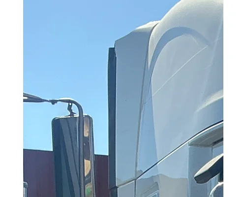FREIGHTLINER Cascadia 116 CabSleeper Fairing