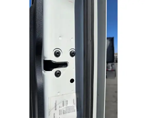 FREIGHTLINER Cascadia 116 Door Assembly, Front