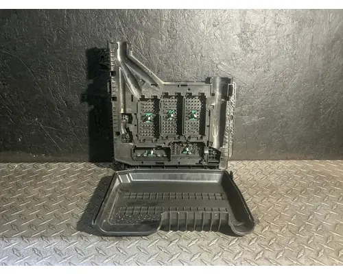 FREIGHTLINER Cascadia 116 Fuse Box