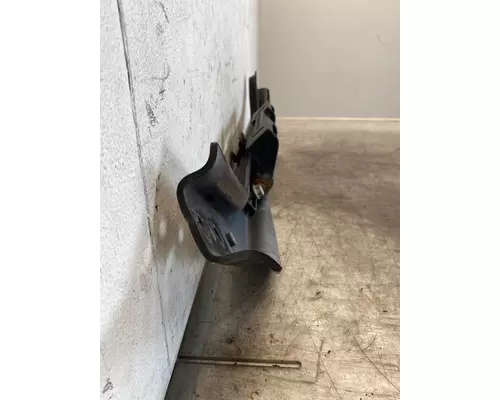 FREIGHTLINER Cascadia 116 Hood Hinge