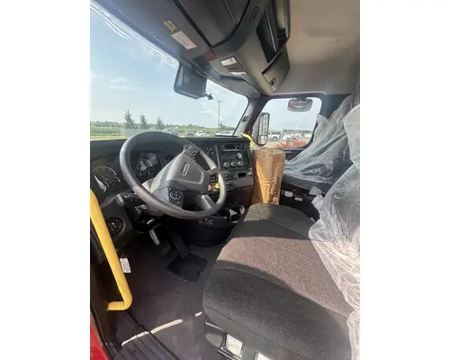FREIGHTLINER Cascadia 116 Rebuilders