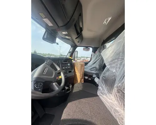 FREIGHTLINER Cascadia 116 Rebuilders