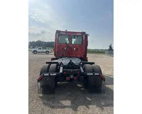 FREIGHTLINER Cascadia 116 Rebuilders