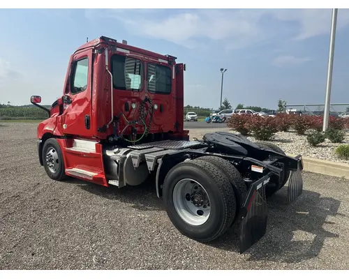 FREIGHTLINER Cascadia 116 Rebuilders