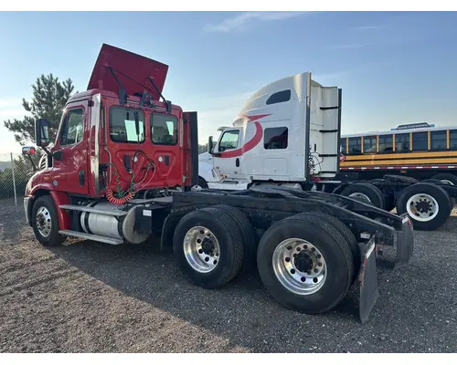 FREIGHTLINER Cascadia 125 Day Cab Switcher Rebuilders