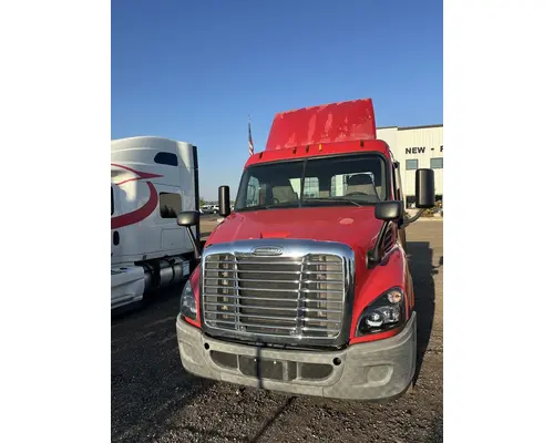 FREIGHTLINER Cascadia 125 Day Cab Switcher Rebuilders