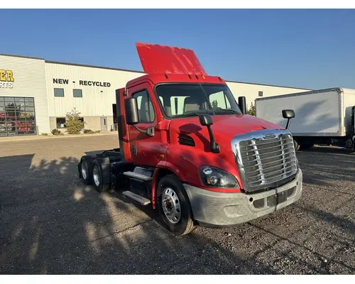 FREIGHTLINER Cascadia 125 Day Cab Switcher Rebuilders