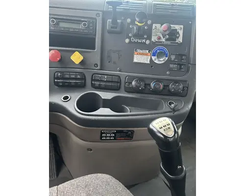 FREIGHTLINER Cascadia 125 Day Cab Switcher Rebuilders