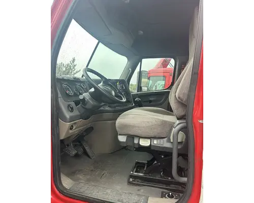 FREIGHTLINER Cascadia 125 Day Cab Switcher Rebuilders
