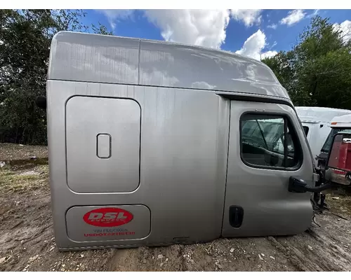 FREIGHTLINER Cascadia 125 Evolution Cab Assembly