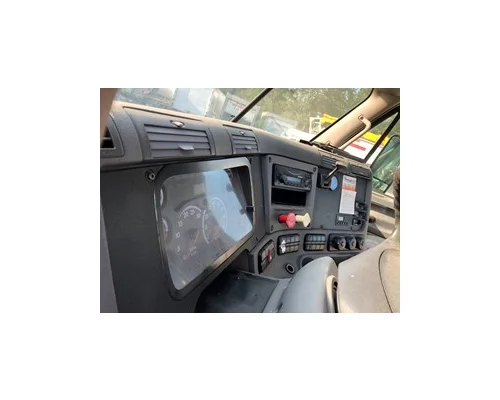 FREIGHTLINER Cascadia 125DC Cab