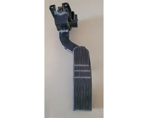 FREIGHTLINER Cascadia 125 Accelerator Parts