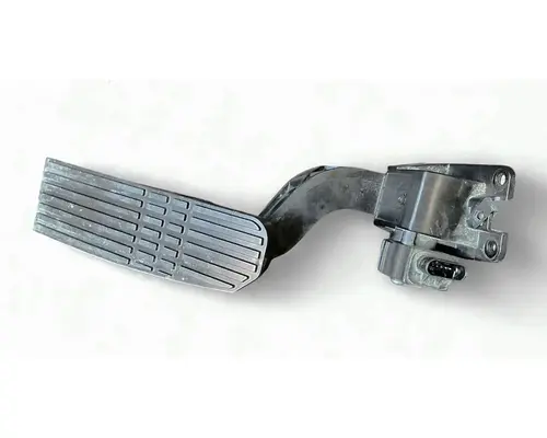 FREIGHTLINER Cascadia 125 Accelerator Parts