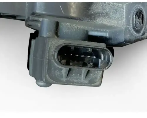 FREIGHTLINER Cascadia 125 Accelerator Parts