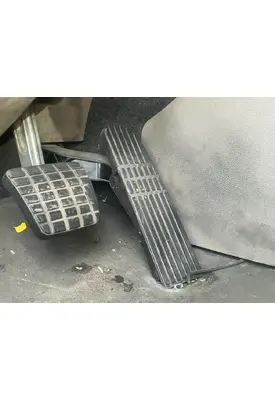 FREIGHTLINER Cascadia 125 Accelerator Parts