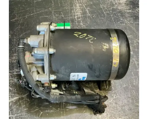 FREIGHTLINER Cascadia 125 Air Dryer