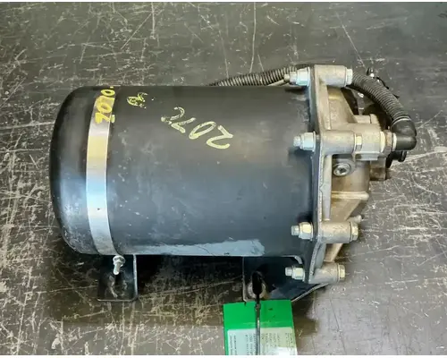 FREIGHTLINER Cascadia 125 Air Dryer