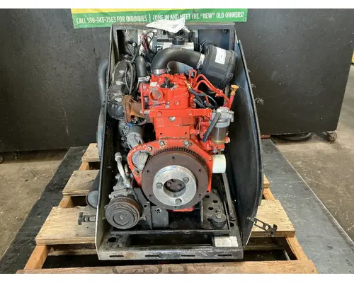 FREIGHTLINER Cascadia 125 Auxillary Power Unit