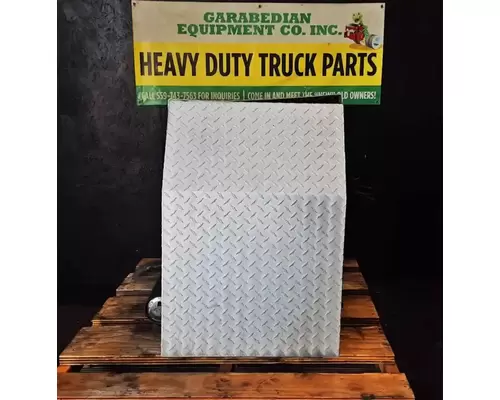 FREIGHTLINER Cascadia 125 Auxillary Power Unit