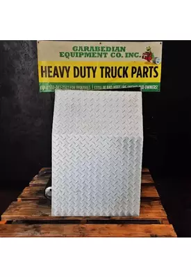 FREIGHTLINER Cascadia 125 Auxillary Power Unit