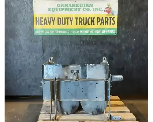 FREIGHTLINER Cascadia 125 Battery BoxTray