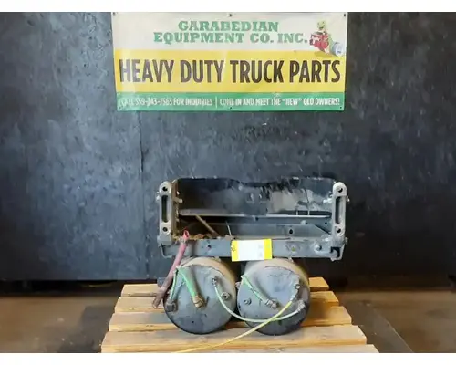 FREIGHTLINER Cascadia 125 Battery BoxTray