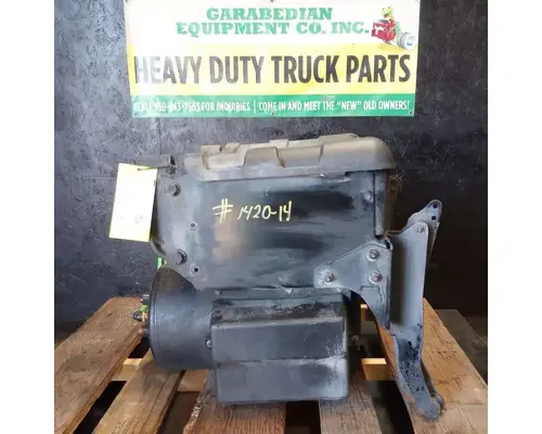 FREIGHTLINER Cascadia 125 Battery BoxTray