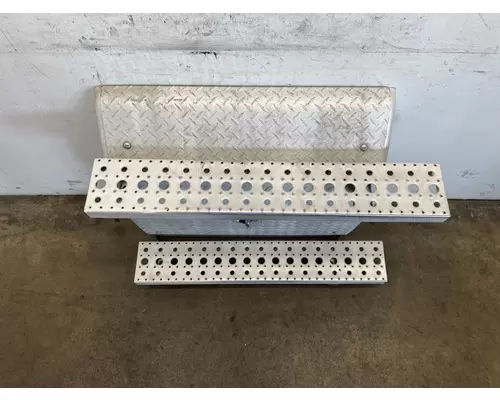 FREIGHTLINER Cascadia 125 Battery Box