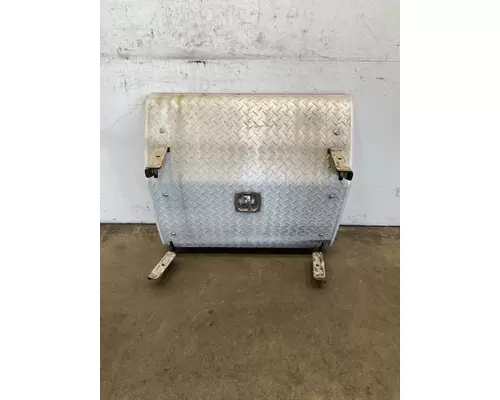 FREIGHTLINER Cascadia 125 Battery Box