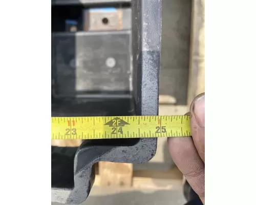 FREIGHTLINER Cascadia 125 Battery Box