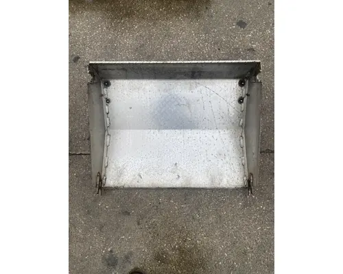 FREIGHTLINER Cascadia 125 Battery Box