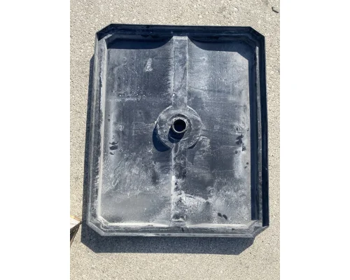 FREIGHTLINER Cascadia 125 Battery Box