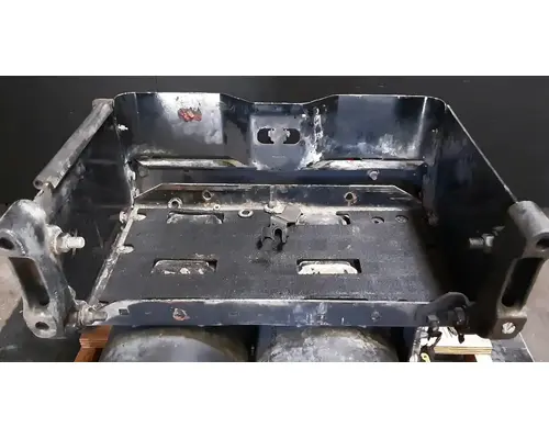 FREIGHTLINER Cascadia 125 Battery Boxes